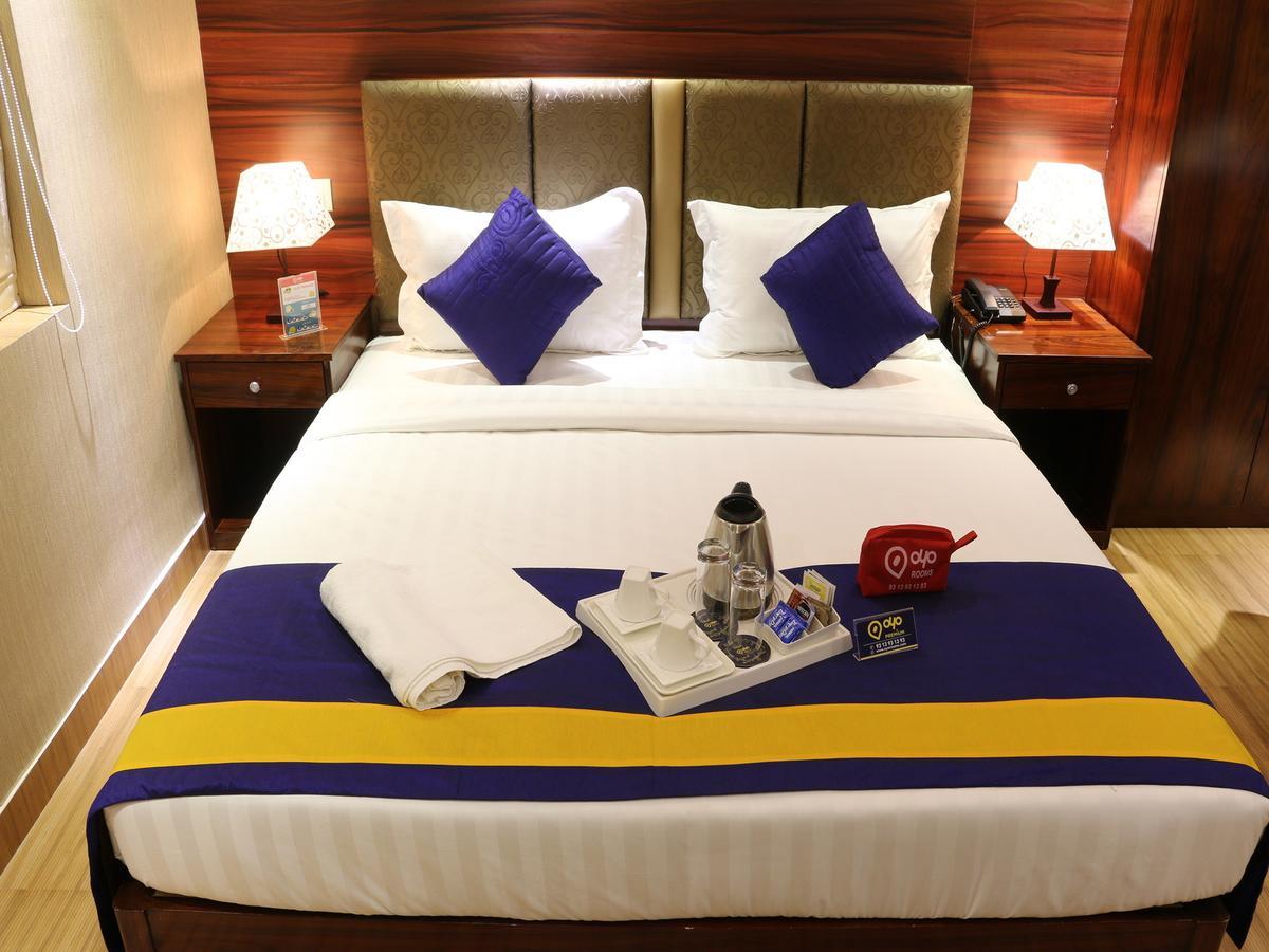 Oyo 662 Hotel Comfotel Калькутта Экстерьер фото
